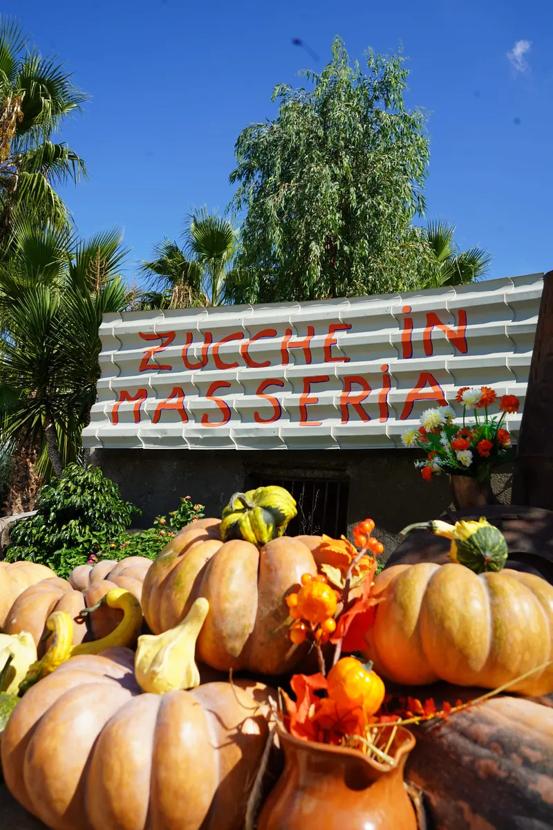 L'insegna di Zucche in Masseria